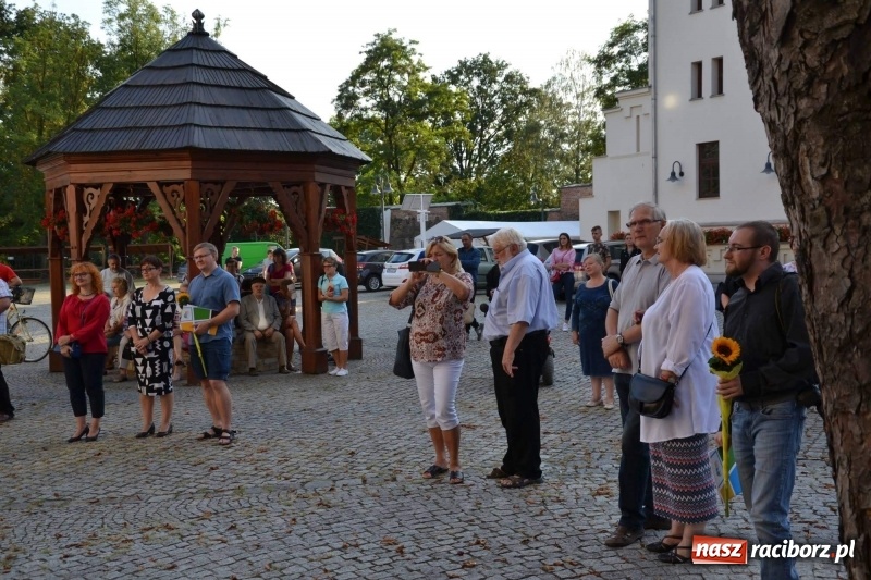 Zdjęcie w galerii na portalu naszraciborz.pl: Przy książęcym stole - wernisaż z degustacją potraw na Zamku Piastowskim wiadomości z regionu