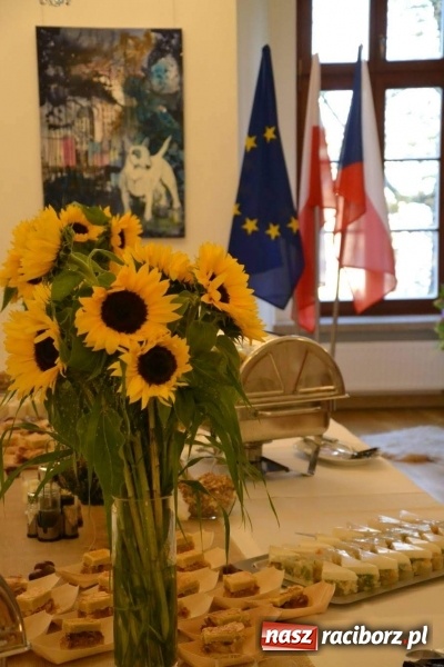 Zdjęcie w galerii na portalu naszraciborz.pl: Przy książęcym stole - wernisaż z degustacją potraw na Zamku Piastowskim wiadomości z regionu