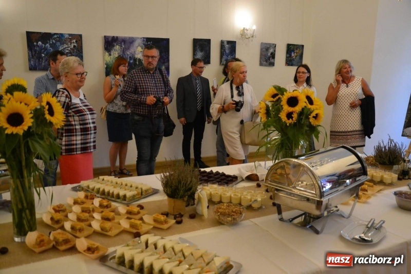 Zdjęcie w galerii na portalu naszraciborz.pl: Przy książęcym stole - wernisaż z degustacją potraw na Zamku Piastowskim wiadomości z regionu