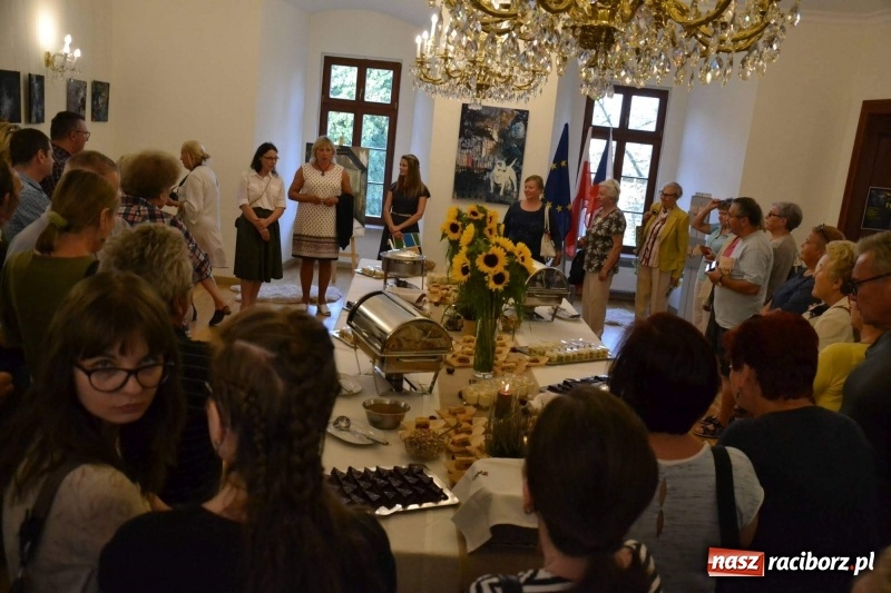 Zdjęcie w galerii na portalu naszraciborz.pl: Przy książęcym stole - wernisaż z degustacją potraw na Zamku Piastowskim wiadomości z regionu