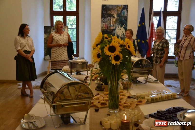 Zdjęcie w galerii na portalu naszraciborz.pl: Przy książęcym stole - wernisaż z degustacją potraw na Zamku Piastowskim wiadomości z regionu