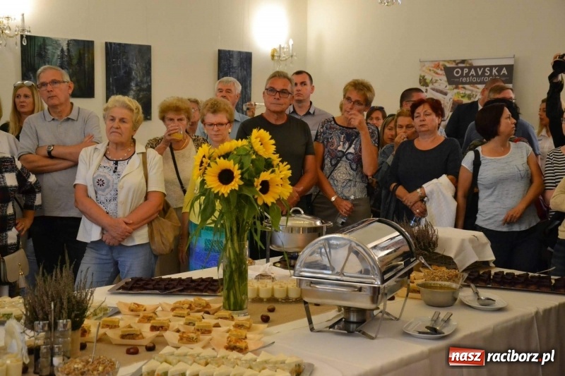 Zdjęcie w galerii na portalu naszraciborz.pl: Przy książęcym stole - wernisaż z degustacją potraw na Zamku Piastowskim wiadomości z regionu