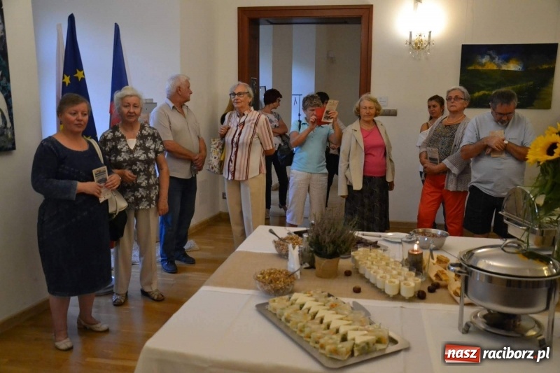 Zdjęcie w galerii na portalu naszraciborz.pl: Przy książęcym stole - wernisaż z degustacją potraw na Zamku Piastowskim wiadomości z regionu