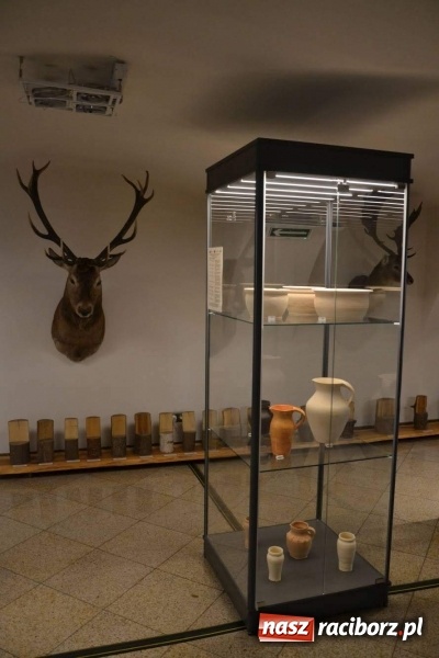 Zdjęcie w galerii na portalu naszraciborz.pl: Przy książęcym stole - wernisaż z degustacją potraw na Zamku Piastowskim wiadomości z regionu