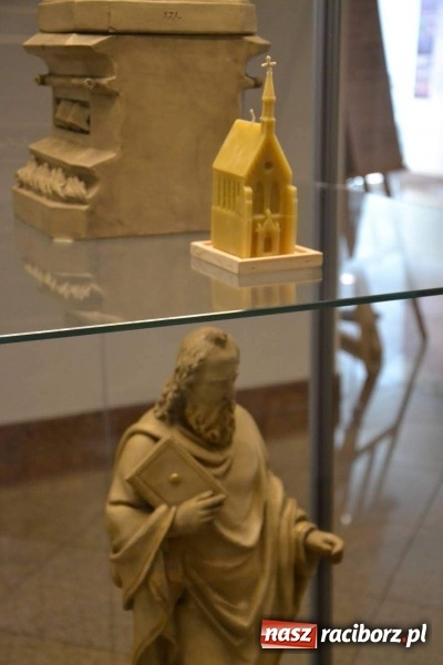 Zdjęcie w galerii na portalu naszraciborz.pl: Przy książęcym stole - wernisaż z degustacją potraw na Zamku Piastowskim wiadomości z regionu