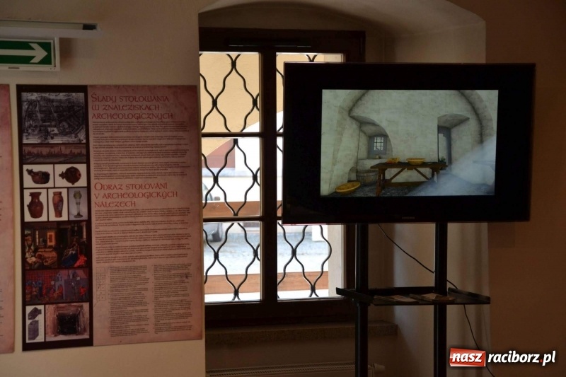 Zdjęcie w galerii na portalu naszraciborz.pl: Przy książęcym stole - wernisaż z degustacją potraw na Zamku Piastowskim wiadomości z regionu