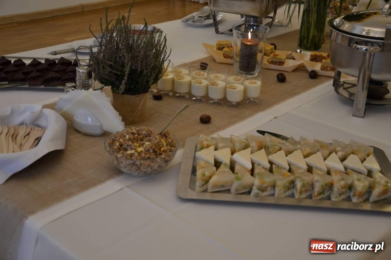Zdjęcie w galerii na portalu naszraciborz.pl: Przy książęcym stole - wernisaż z degustacją potraw na Zamku Piastowskim wiadomości z regionu