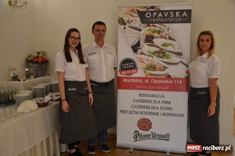 Zdjęcie w galerii na portalu naszraciborz.pl: Przy książęcym stole - wernisaż z degustacją potraw na Zamku Piastowskim wiadomości z regionu