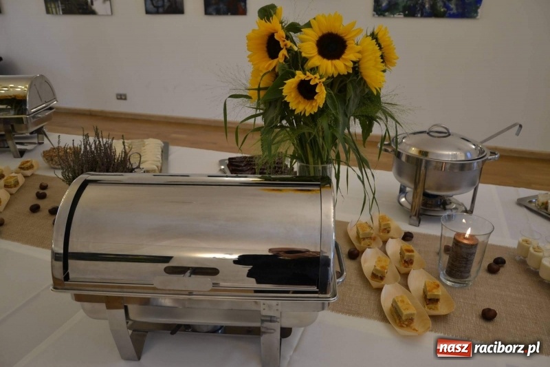 Zdjęcie w galerii na portalu naszraciborz.pl: Przy książęcym stole - wernisaż z degustacją potraw na Zamku Piastowskim wiadomości z regionu