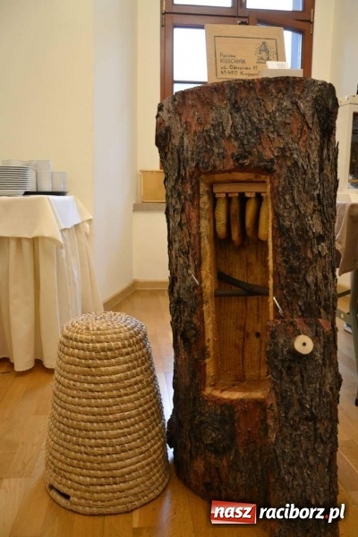 Zdjęcie w galerii na portalu naszraciborz.pl: Przy książęcym stole - wernisaż z degustacją potraw na Zamku Piastowskim wiadomości z regionu