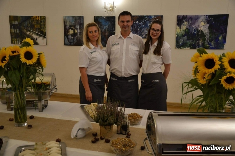 Zdjęcie w galerii na portalu naszraciborz.pl: Przy książęcym stole - wernisaż z degustacją potraw na Zamku Piastowskim wiadomości z regionu