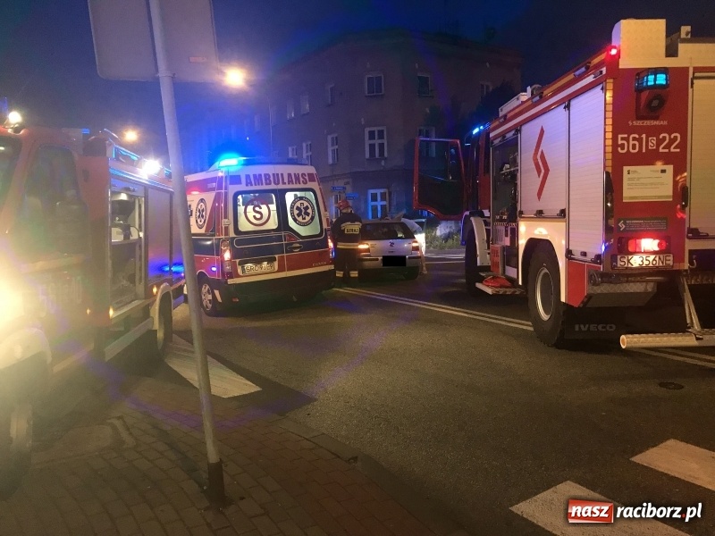 Zdjęcie w galerii na portalu naszraciborz.pl: Zderzenie golfa z audi przy mleczarni  wiadomości z regionu