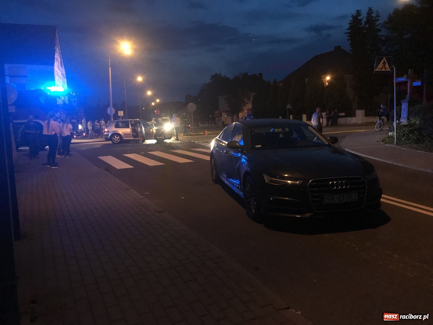 Zdjęcie w galerii na portalu naszraciborz.pl: Tragiczny czwartek na drogach. Trzy wypadki w Raciborzu. Na Ocicach potrącenie 16-latki wiadomości z regionu