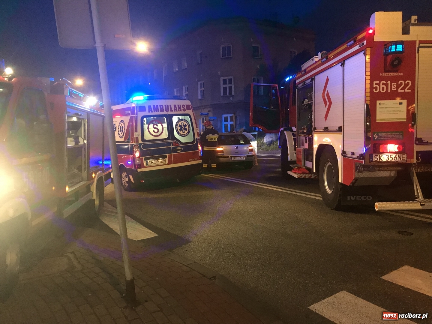 Zdjęcie w galerii na portalu naszraciborz.pl: Tragiczny czwartek na drogach. Trzy wypadki w Raciborzu. Na Ocicach potrącenie 16-latki wiadomości z regionu