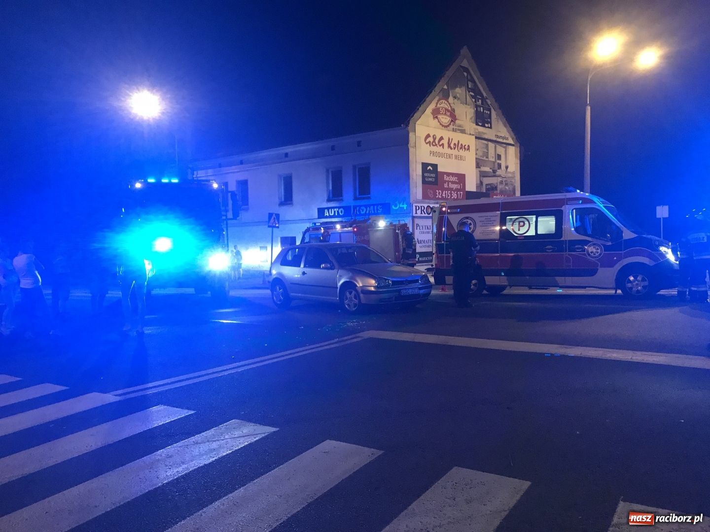 Zdjęcie w galerii na portalu naszraciborz.pl: Tragiczny czwartek na drogach. Trzy wypadki w Raciborzu. Na Ocicach potrącenie 16-latki wiadomości z regionu