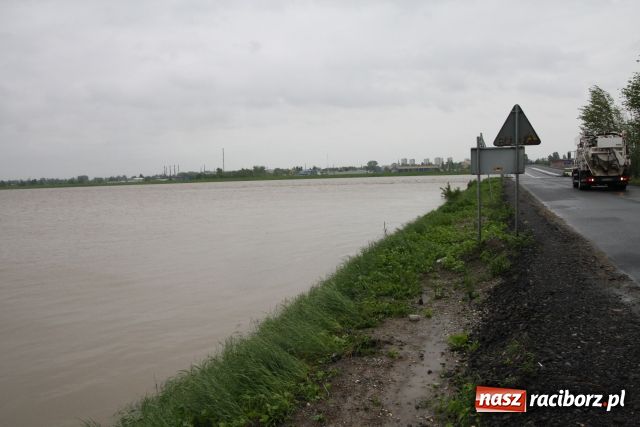 Zdjęcie w galerii na portalu naszraciborz.pl: Racibórz po niespokojnej nocy. Zdjęcia. wiadomości z regionu