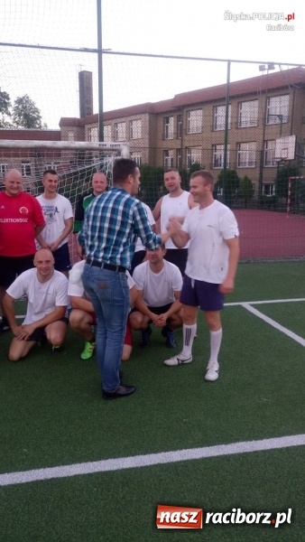 Zdjęcie w galerii na portalu naszraciborz.pl: W Nędzy rywalizowali o puchar komendanta. Najlepsi policjanci z Rydułtów wiadomości z regionu