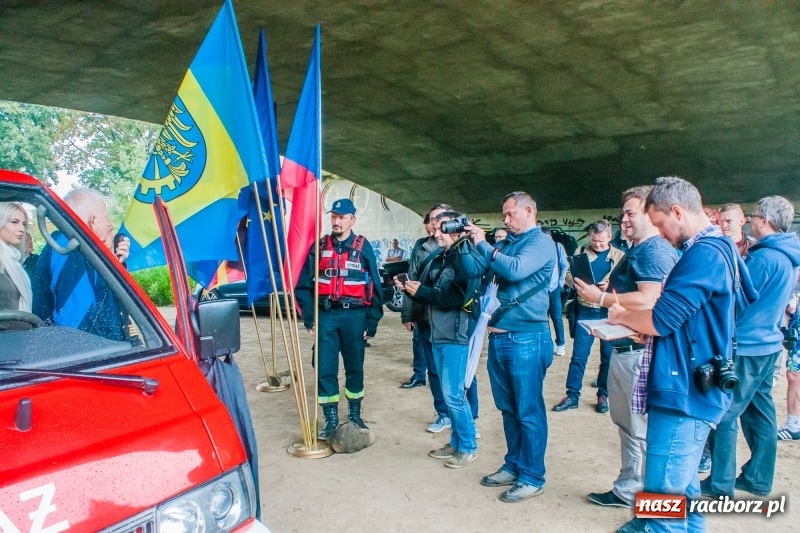 Zdjęcie w galerii na portalu naszraciborz.pl: Rejs Prawdy 2, czyli odzieranie Odry z mitów FOTO i WIDEO wiadomości z regionu