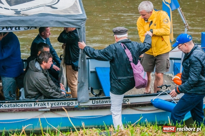 Zdjęcie w galerii na portalu naszraciborz.pl: Rejs Prawdy 2, czyli odzieranie Odry z mitów FOTO i WIDEO wiadomości z regionu