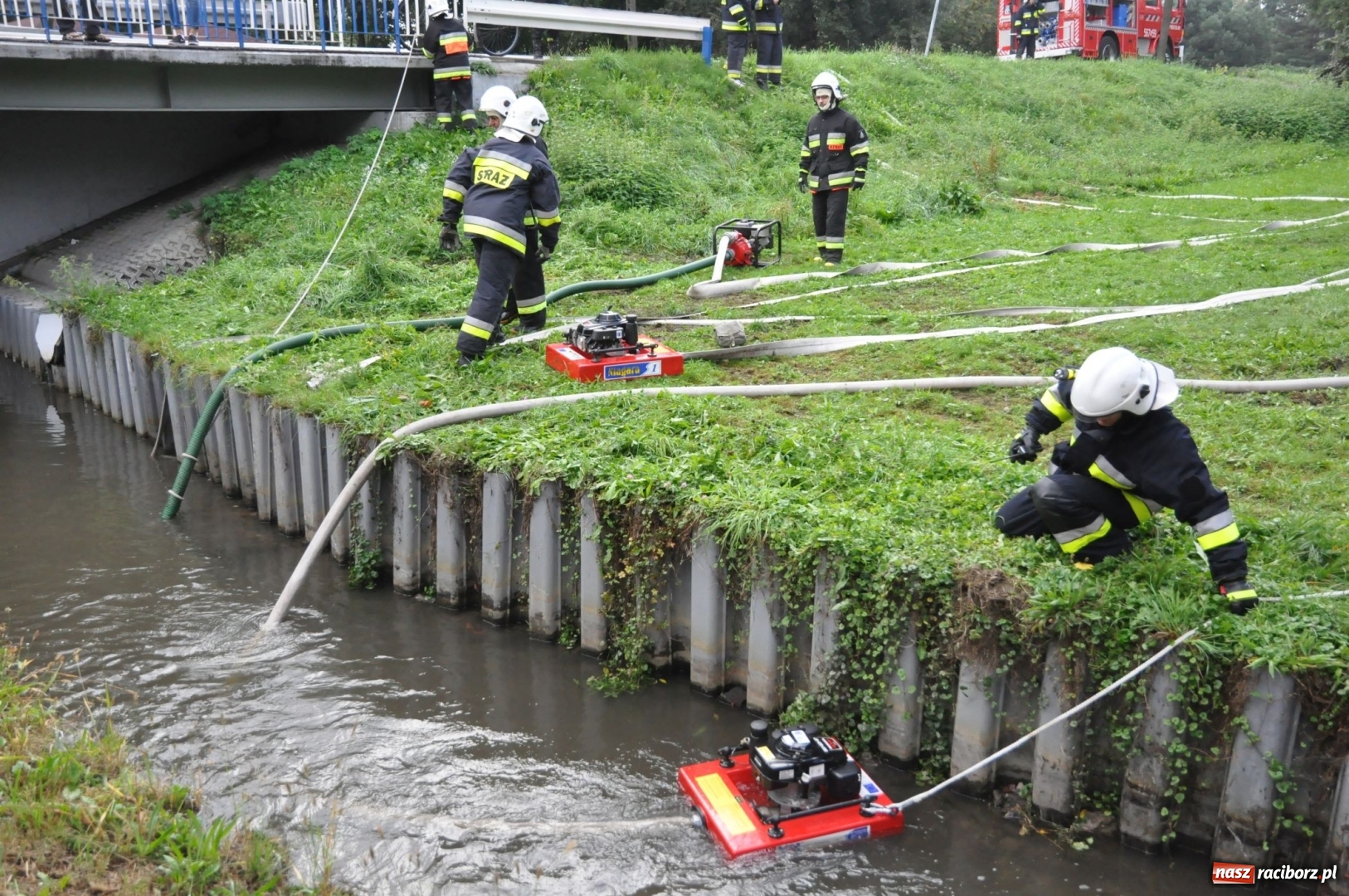 Zdjęcie w galerii na portalu naszraciborz.pl: Pożar w domu seniora! Polsko-czeskie ćwiczenia bojowe w Zabełkowie FOTO i WIDEO wiadomości z regionu