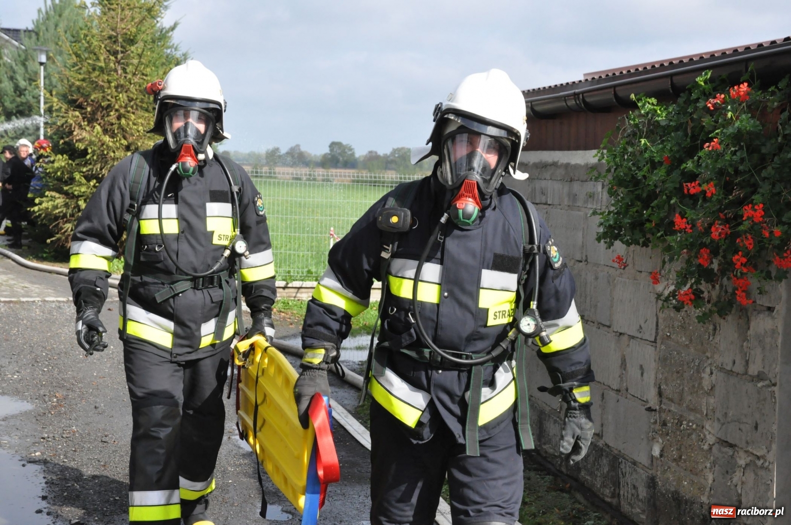 Zdjęcie w galerii na portalu naszraciborz.pl: Pożar w domu seniora! Polsko-czeskie ćwiczenia bojowe w Zabełkowie FOTO i WIDEO wiadomości z regionu