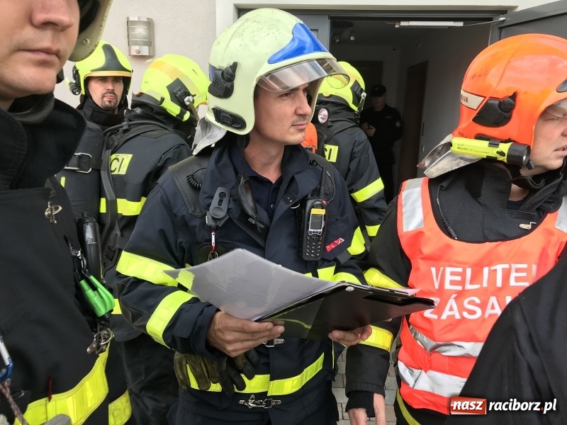 Zdjęcie w galerii na portalu naszraciborz.pl: Pożar w domu seniora! Polsko-czeskie ćwiczenia bojowe w Zabełkowie FOTO i WIDEO wiadomości z regionu