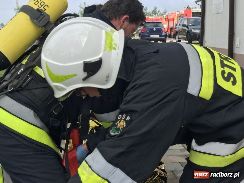Zdjęcie w galerii na portalu naszraciborz.pl: Pożar w domu seniora! Polsko-czeskie ćwiczenia bojowe w Zabełkowie FOTO i WIDEO wiadomości z regionu