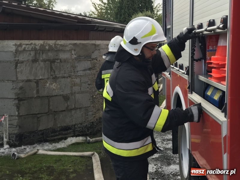 Zdjęcie w galerii na portalu naszraciborz.pl: Pożar w domu seniora! Polsko-czeskie ćwiczenia bojowe w Zabełkowie FOTO i WIDEO wiadomości z regionu