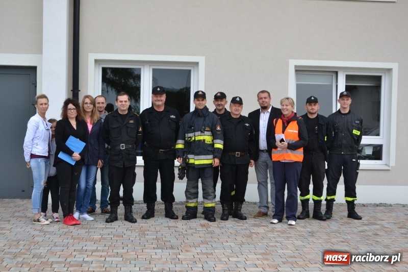 Zdjęcie w galerii na portalu naszraciborz.pl: Pożar w domu seniora! Polsko-czeskie ćwiczenia bojowe w Zabełkowie FOTO i WIDEO wiadomości z regionu
