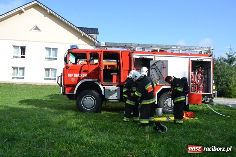Zdjęcie w galerii na portalu naszraciborz.pl: Pożar w domu seniora! Polsko-czeskie ćwiczenia bojowe w Zabełkowie FOTO i WIDEO wiadomości z regionu