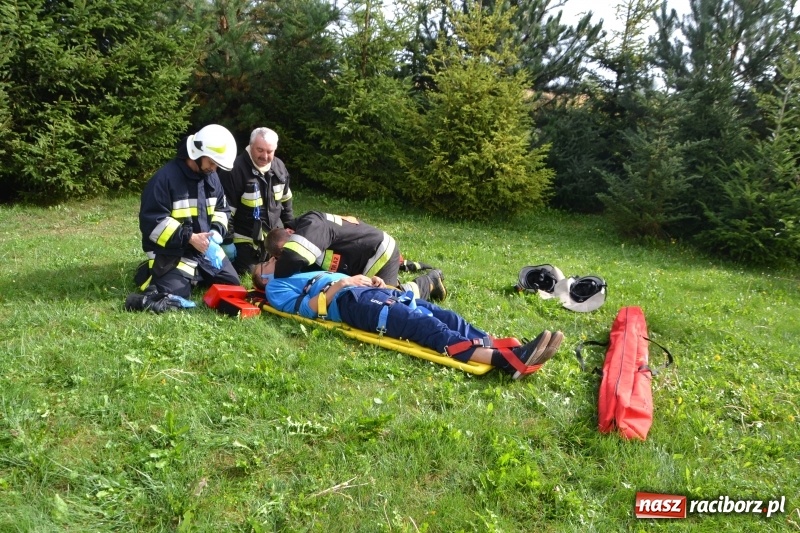 Zdjęcie w galerii na portalu naszraciborz.pl: Pożar w domu seniora! Polsko-czeskie ćwiczenia bojowe w Zabełkowie FOTO i WIDEO wiadomości z regionu