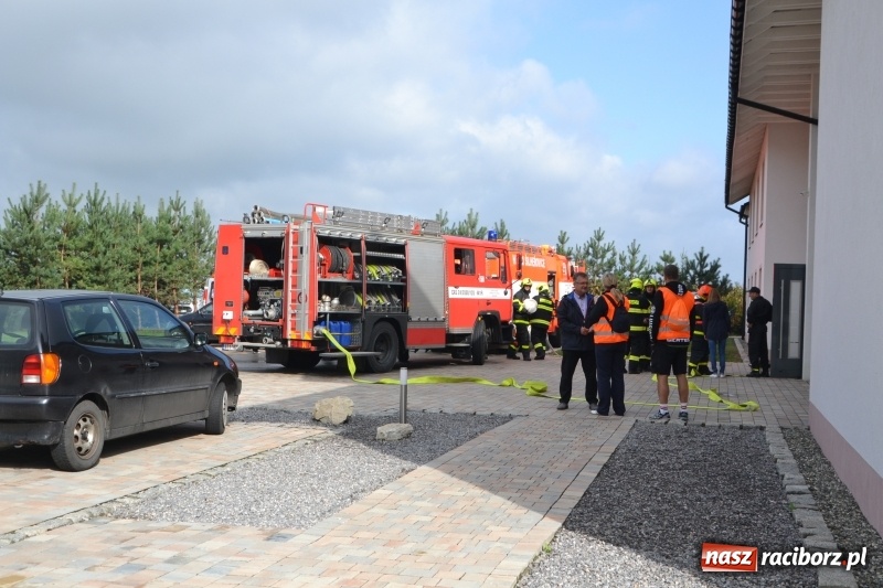 Zdjęcie w galerii na portalu naszraciborz.pl: Pożar w domu seniora! Polsko-czeskie ćwiczenia bojowe w Zabełkowie FOTO i WIDEO wiadomości z regionu