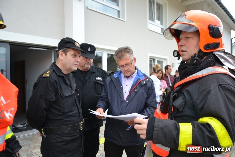 Zdjęcie w galerii na portalu naszraciborz.pl: Pożar w domu seniora! Polsko-czeskie ćwiczenia bojowe w Zabełkowie FOTO i WIDEO wiadomości z regionu