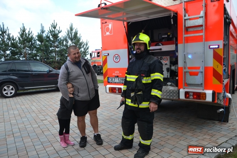 Zdjęcie w galerii na portalu naszraciborz.pl: Pożar w domu seniora! Polsko-czeskie ćwiczenia bojowe w Zabełkowie FOTO i WIDEO wiadomości z regionu