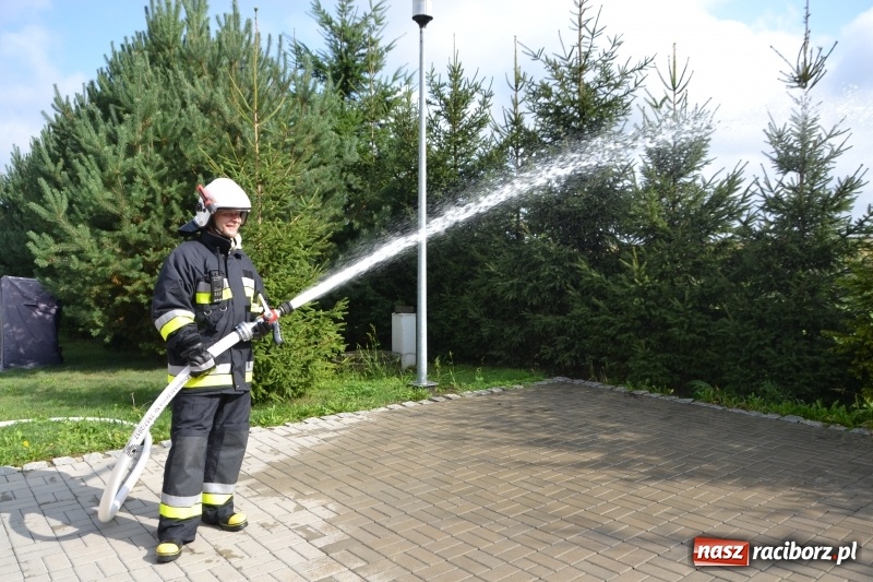 Zdjęcie w galerii na portalu naszraciborz.pl: Pożar w domu seniora! Polsko-czeskie ćwiczenia bojowe w Zabełkowie FOTO i WIDEO wiadomości z regionu