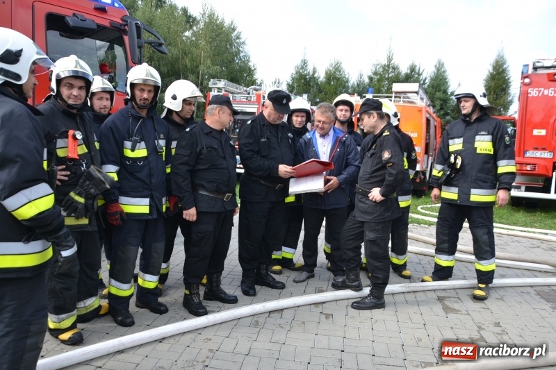 Zdjęcie w galerii na portalu naszraciborz.pl: Pożar w domu seniora! Polsko-czeskie ćwiczenia bojowe w Zabełkowie FOTO i WIDEO wiadomości z regionu