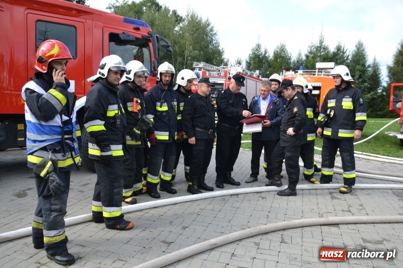 Zdjęcie w galerii na portalu naszraciborz.pl: Pożar w domu seniora! Polsko-czeskie ćwiczenia bojowe w Zabełkowie FOTO i WIDEO wiadomości z regionu