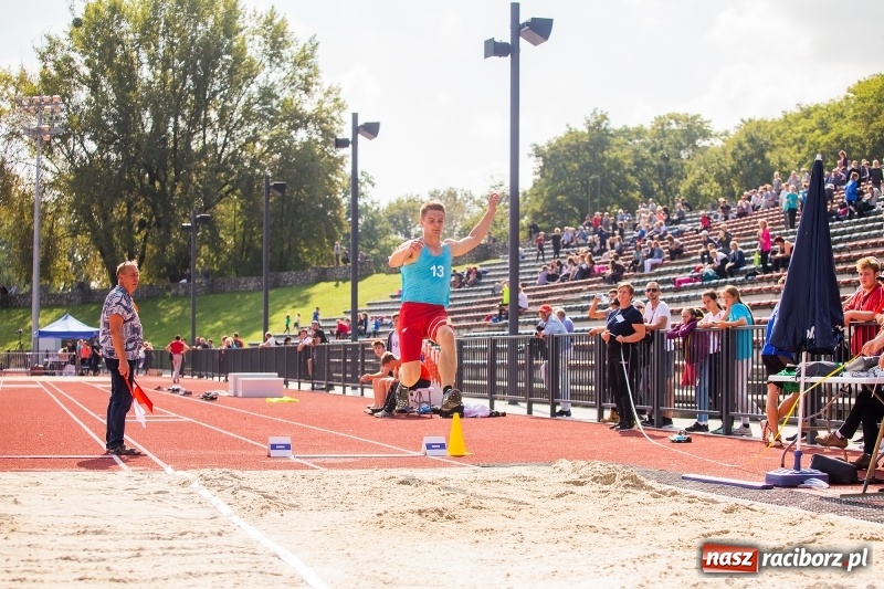 Zdjęcie w galerii na portalu naszraciborz.pl: Lekkoatletyczne Mistrzostwa Polski w Raciborzu wiadomości z regionu