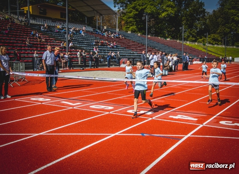 Zdjęcie w galerii na portalu naszraciborz.pl: Lekkoatletyczne Mistrzostwa Polski w Raciborzu wiadomości z regionu
