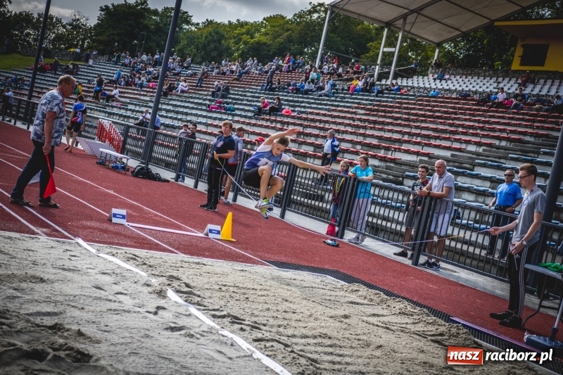 Zdjęcie w galerii na portalu naszraciborz.pl: Lekkoatletyczne Mistrzostwa Polski w Raciborzu wiadomości z regionu