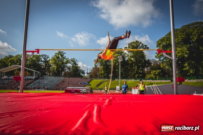 Zdjęcie w galerii na portalu naszraciborz.pl: Lekkoatletyczne Mistrzostwa Polski w Raciborzu wiadomości z regionu