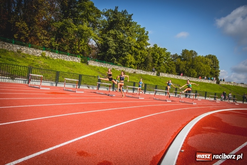 Zdjęcie w galerii na portalu naszraciborz.pl: Lekkoatletyczne Mistrzostwa Polski w Raciborzu wiadomości z regionu