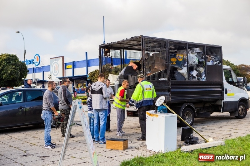 Zdjęcie w galerii na portalu naszraciborz.pl: Zbiórka elektrośmieci w Raciborzu wiadomości z regionu