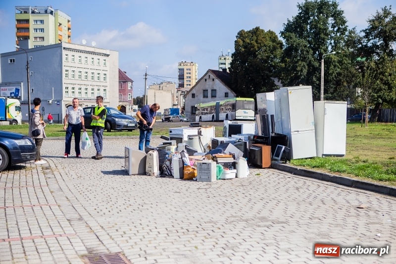 Zdjęcie w galerii na portalu naszraciborz.pl: Zbiórka elektrośmieci w Raciborzu wiadomości z regionu