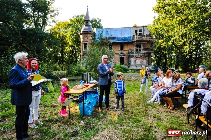 Zdjęcie w galerii na portalu naszraciborz.pl: Pałac w Rzuchowie wstaje z ruin. Tak dziś wyglądają jego wnętrza  wiadomości z regionu