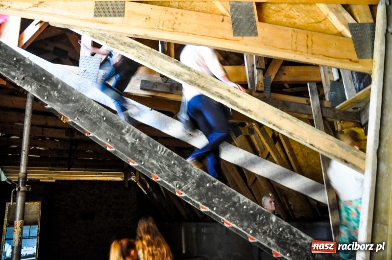 Zdjęcie w galerii na portalu naszraciborz.pl: Pałac w Rzuchowie wstaje z ruin. Tak dziś wyglądają jego wnętrza  wiadomości z regionu