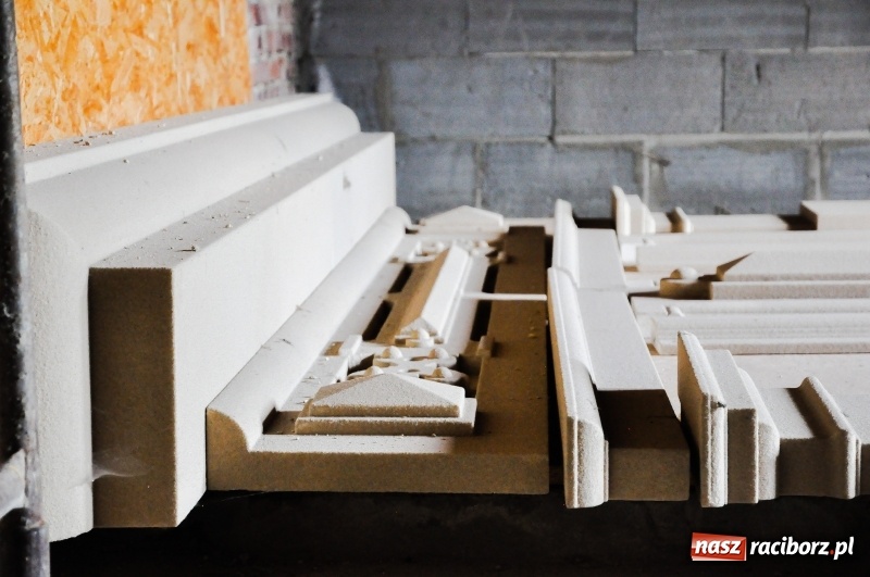 Zdjęcie w galerii na portalu naszraciborz.pl: Pałac w Rzuchowie wstaje z ruin. Tak dziś wyglądają jego wnętrza  wiadomości z regionu