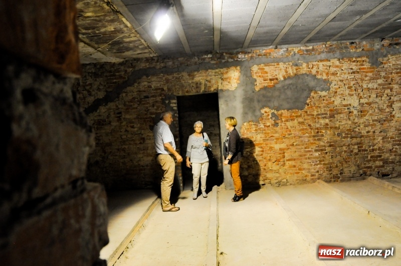 Zdjęcie w galerii na portalu naszraciborz.pl: Pałac w Rzuchowie wstaje z ruin. Tak dziś wyglądają jego wnętrza  wiadomości z regionu