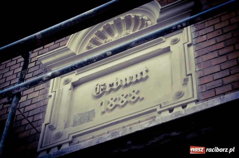 Zdjęcie w galerii na portalu naszraciborz.pl: Pałac w Rzuchowie wstaje z ruin. Tak dziś wyglądają jego wnętrza  wiadomości z regionu