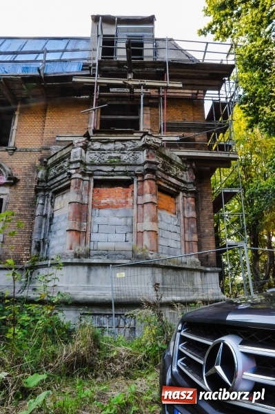 Zdjęcie w galerii na portalu naszraciborz.pl: Pałac w Rzuchowie wstaje z ruin. Tak dziś wyglądają jego wnętrza  wiadomości z regionu